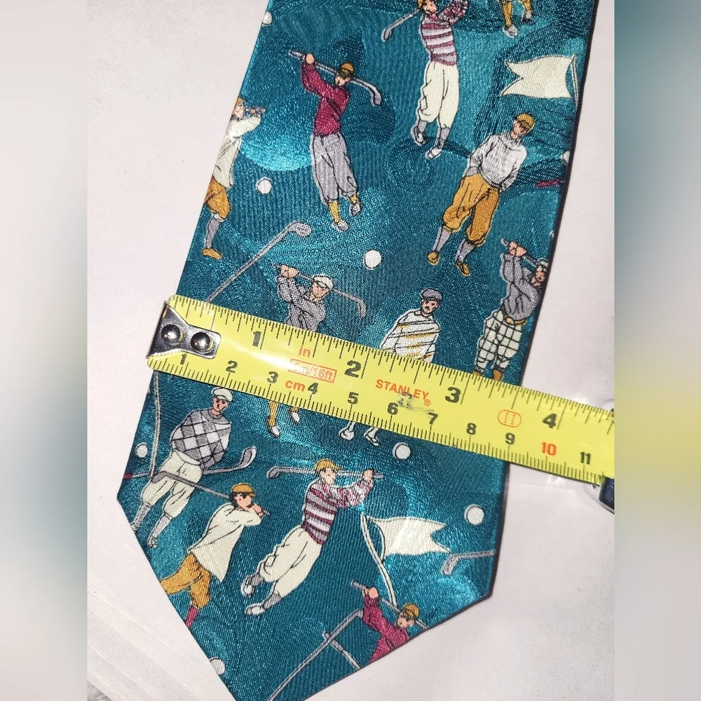 Old School Golf Themed Silk Tie Hand Made Green‎